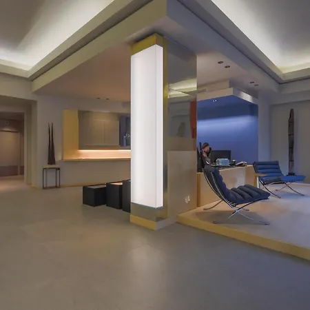 Velino Hotel 4*