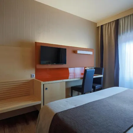 Velino 4* Авеццано